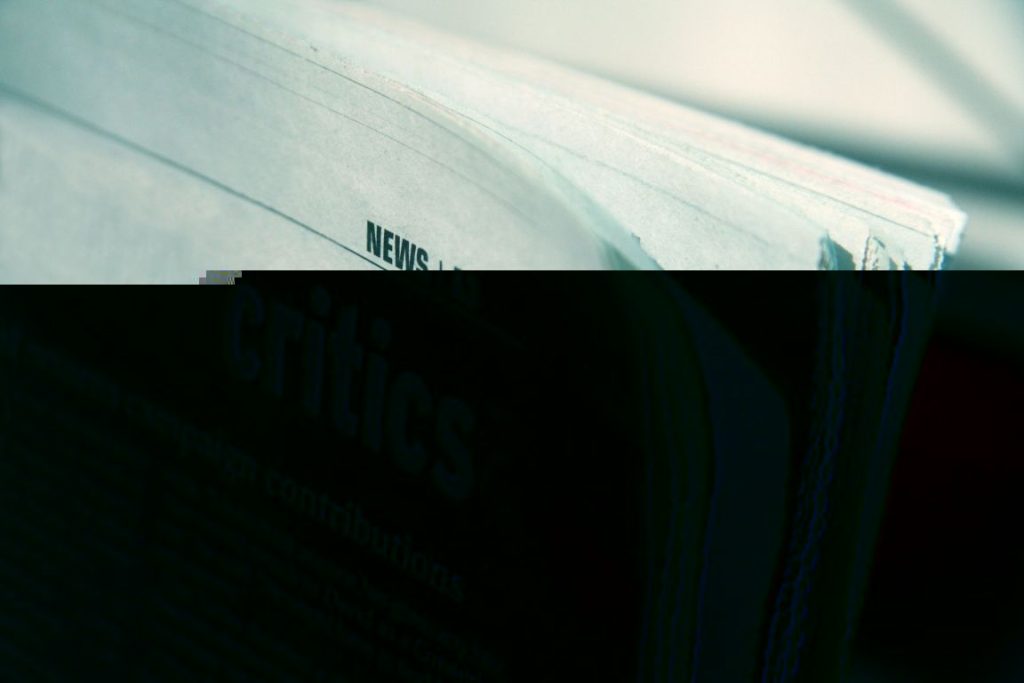 “م” مثل مـنـتـقـد