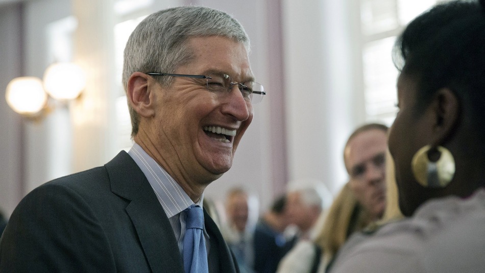 “تیم کوک” مدیر عامل اپل اعلام کرد که همجنس گراست!