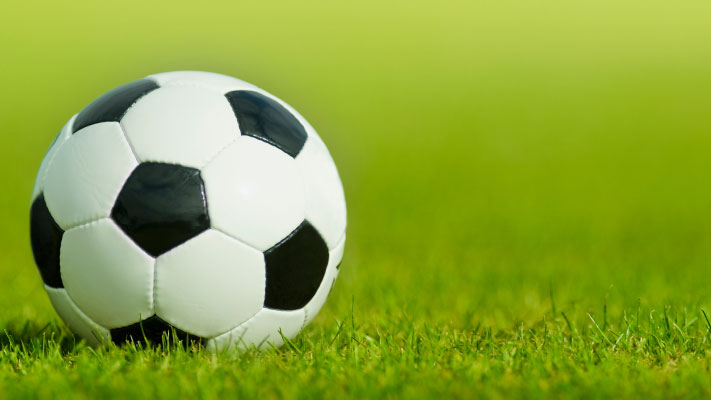 بحث هفته: سال ۲۰۱۵ با کدام یک پا به میدان خواهید گذاشت؟ PES یا FIFA