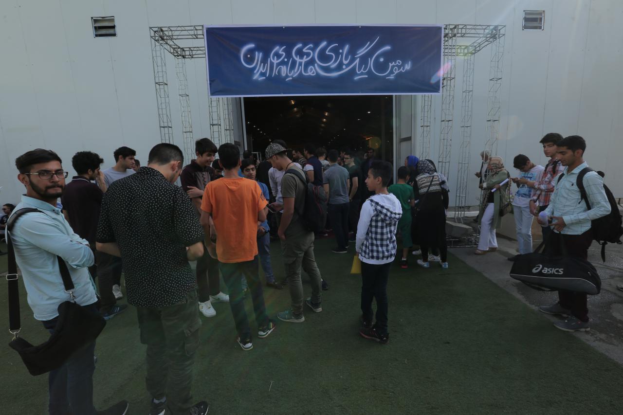 با حضور نزدیک به ۷۰۰۰ نفر سومین لیگ بازی‌های رایانه‌ای ایران آغاز شد