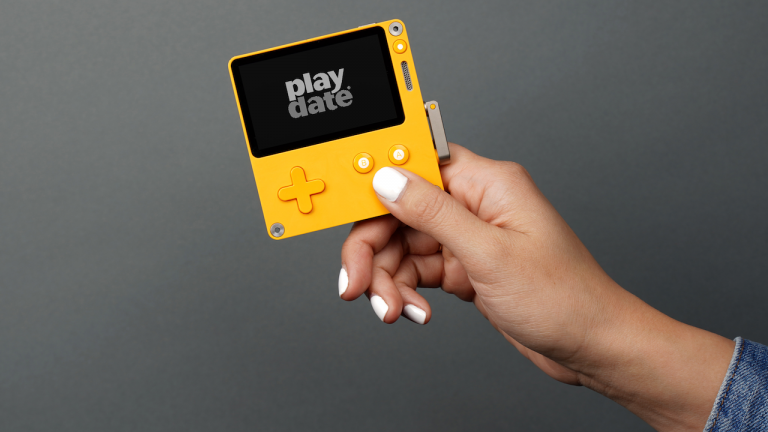 ناشر بازی Firewatch از کنسول دستی Playdate رونمایی کرد