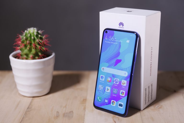 جعبه‌گشایی و بررسی گوشی Huawei Nova 5T محصول هوآوی