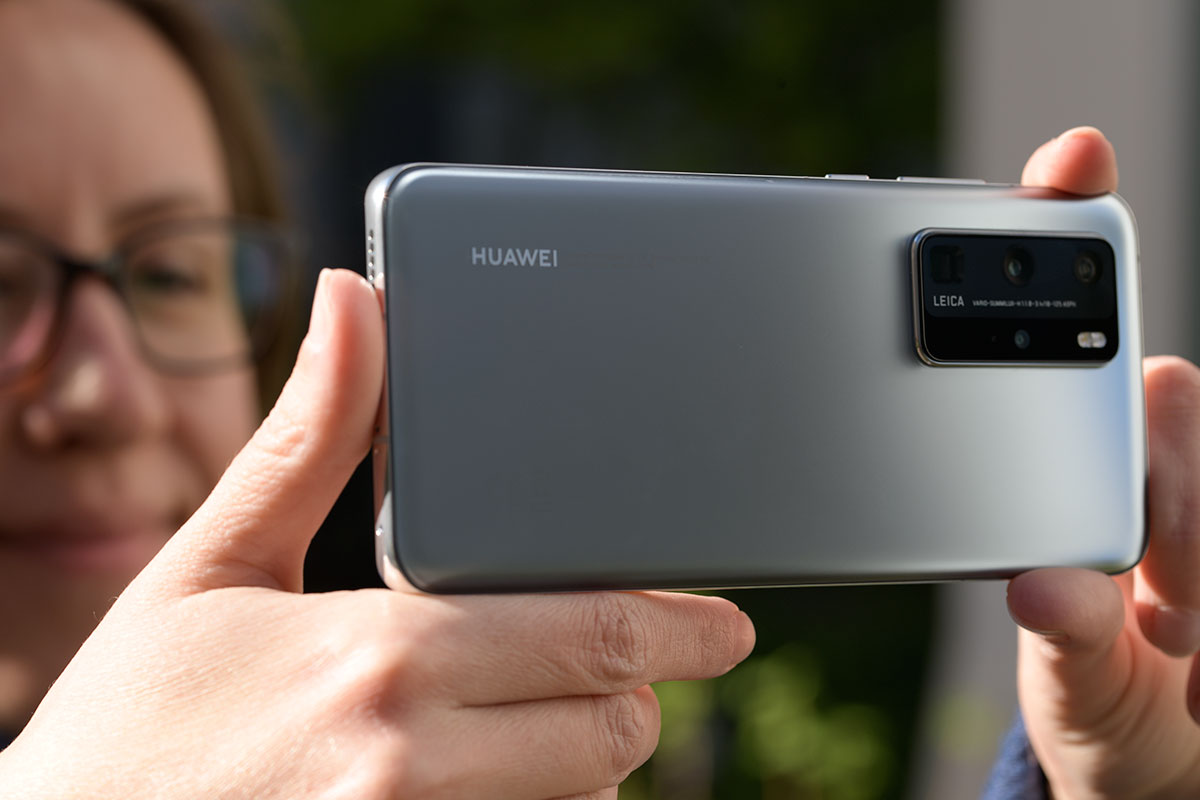 Телефоны с лучшей камерой до 20. Смартфон Huawei p50 Pro. Huawei p50 камера. Камерофон Huawei p50. Huawei Leica p40.