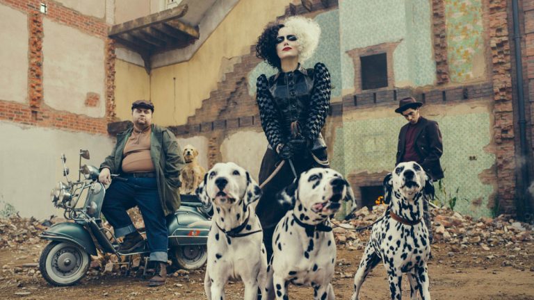 بررسی فیلم Cruella