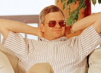 بیوگرافی تام کلنسی